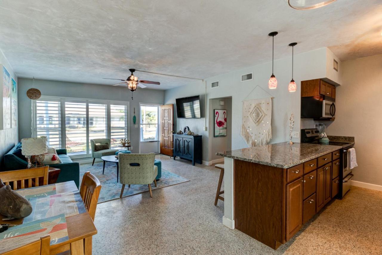 3 Bed 2 Ba Wifi Kitchen Walk To Beach Firepit Daytona Beach Esterno foto